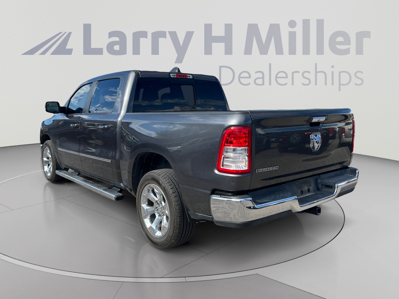 Used 2020 RAM 1500 Big Horn RWD image 3