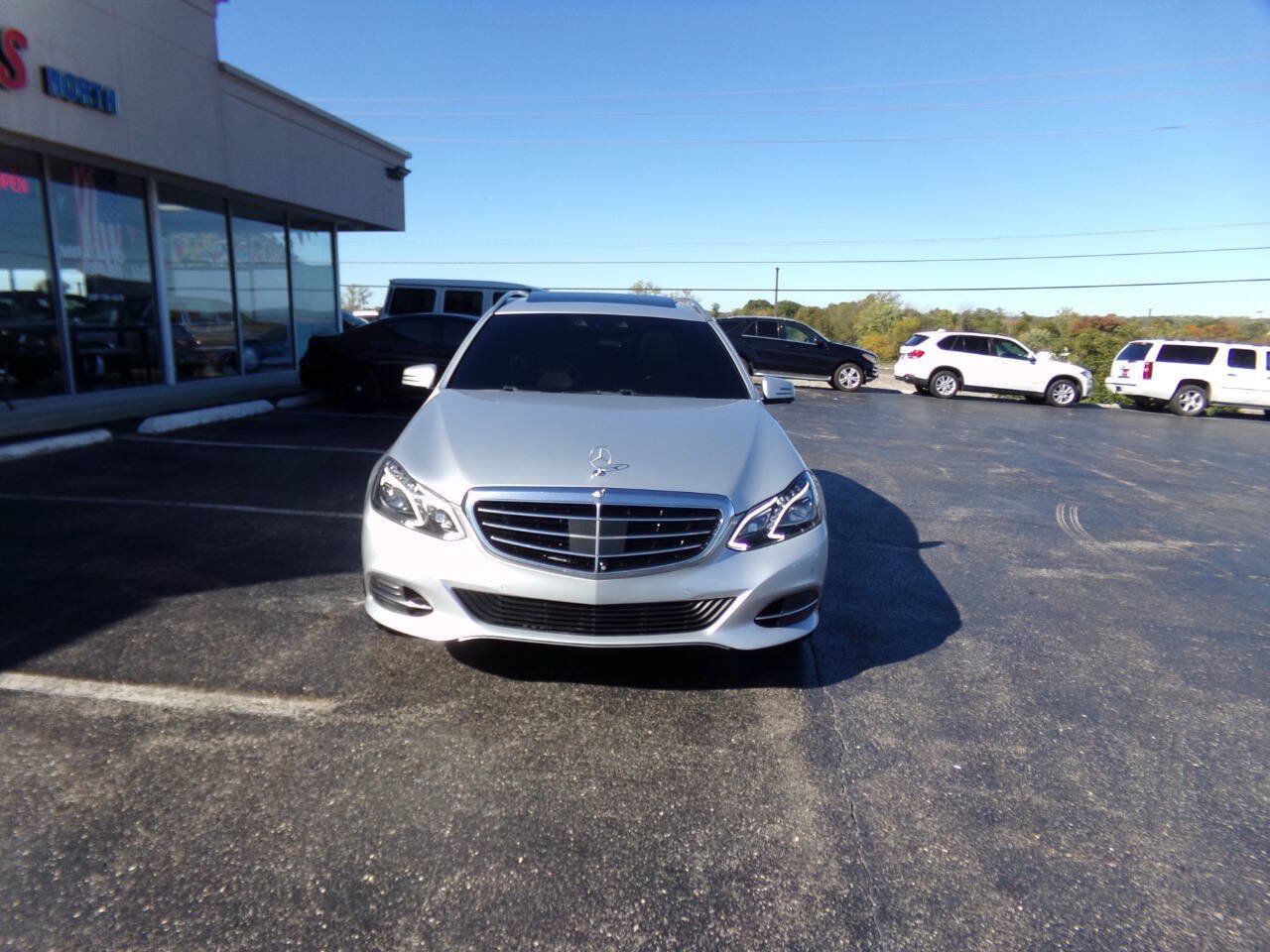Used 2016 Mercedes-Benz E 350 4MATIC Wagon image 4
