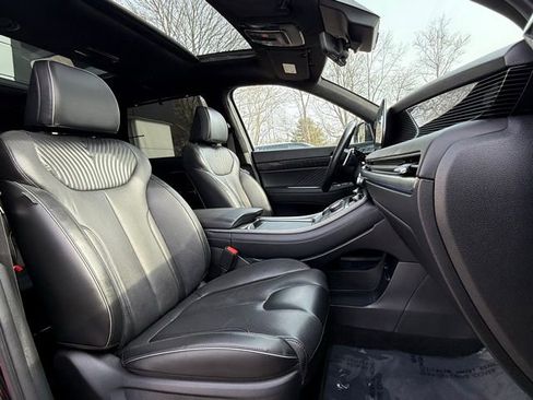 Used 2024 Hyundai Palisade Calligraphy image 19