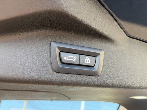 Used 2020 BMW X7 xDrive40i w/ Premium Package image 10