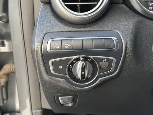 Used 2017 Mercedes-Benz GLC 300 4MATIC image 23