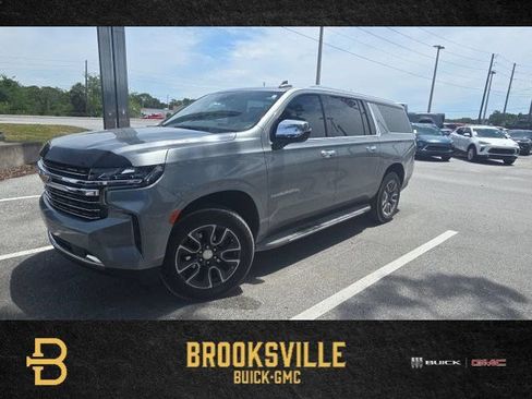 Certified 2024 Chevrolet Suburban LT AWD/4WD image 1