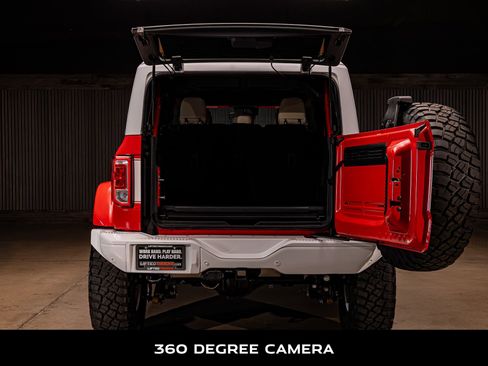 Used 2024 Ford Bronco Heritage Edition image 9