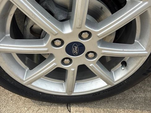 Used 2019 Ford Fiesta SE w/ Equipment Group 201A FWD image 9
