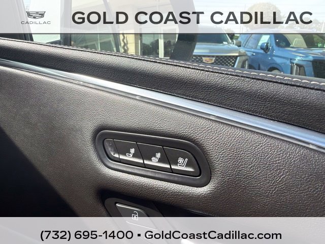 Used 2021 Cadillac Escalade Premium Luxury w/ Driver Assist Tech Package AWD/4WD image 8