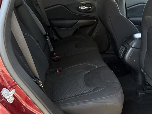 Used 2020 Jeep Cherokee Latitude image 24