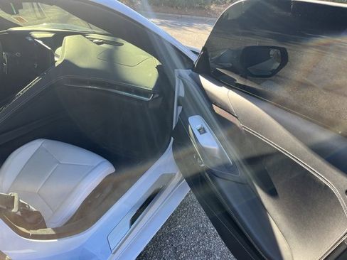 Used 2022 Chevrolet Corvette Stingray Coupe w/ 1LT image 12