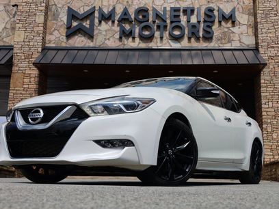 Used 2017 Nissan Maxima SR w/ Midnight Edition