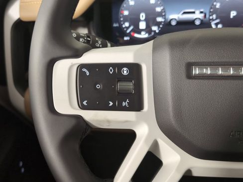 New 2025 Land Rover Defender 110 X-Dynamic SE image 15