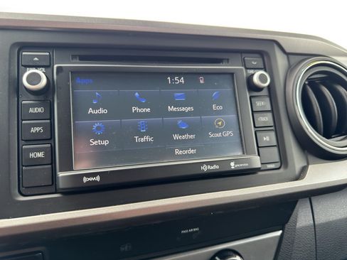 Used 2019 Toyota Tacoma SR5 AWD/4WD image 30