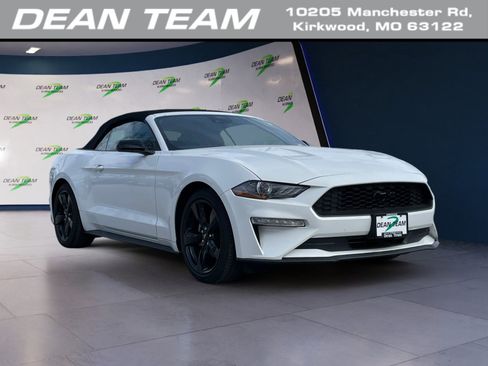 Used 2022 Ford Mustang Convertible w/ Equipment Group 101A image 1