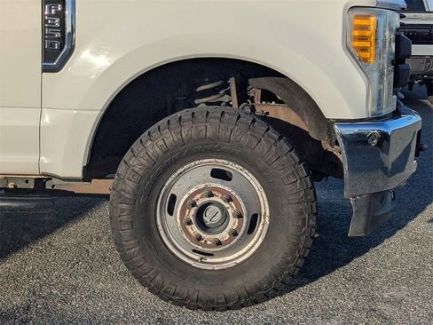 Used 2017 Ford F350 XL w/ Power Equipment Group image 9