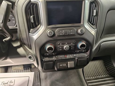 Used 2022 Chevrolet Silverado 1500 LT w/ Bed Protection Package image 13