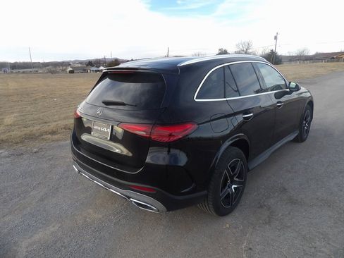 Used 2023 Mercedes-Benz GLC 300 image 6