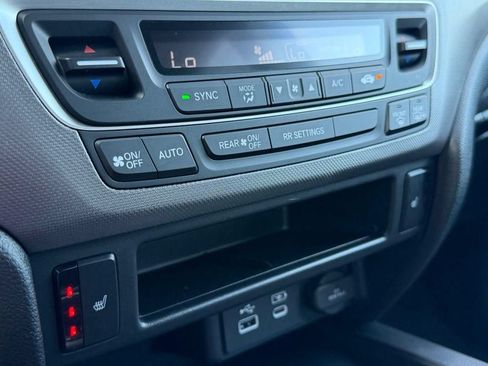 Used 2025 Honda Ridgeline RTL image 16