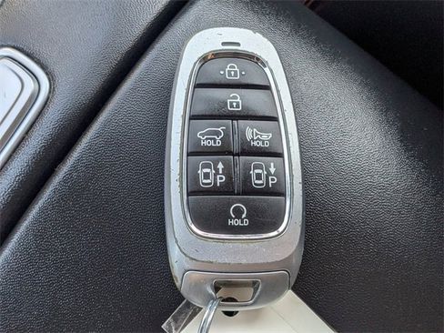 Used 2022 Hyundai Santa Fe Limited image 35