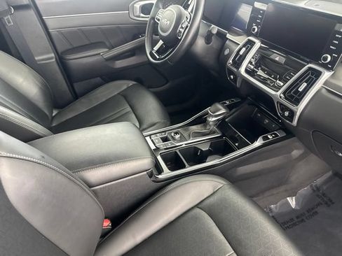 Certified 2023 Kia Sorento SX AWD/4WD image 23