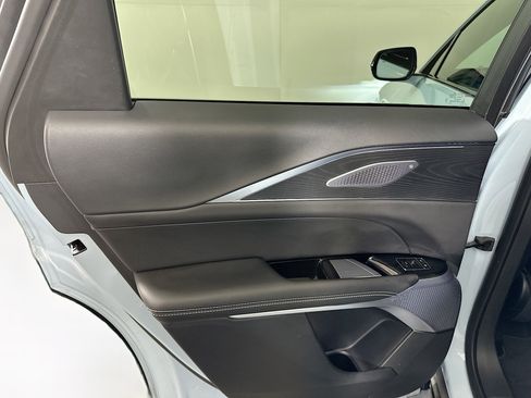 Used 2025 Cadillac Lyriq Sport image 27