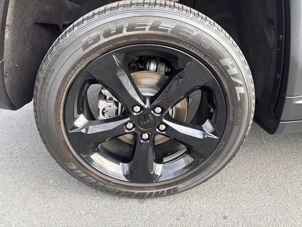 Certified 2023 Jeep Grand Cherokee Altitude RWD image 10