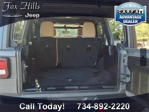 Used 2020 Jeep Wrangler Unlimited Sahara w/ Cold Weather Group image 10