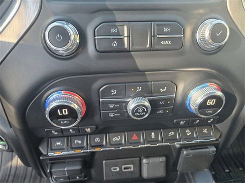 Used 2020 GMC Sierra 1500 Denali w/ Denali Ultimate Package image 18