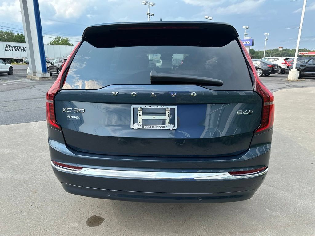 Certified 2026 Volvo XC90 B6 Plus AWD/4WD image 6