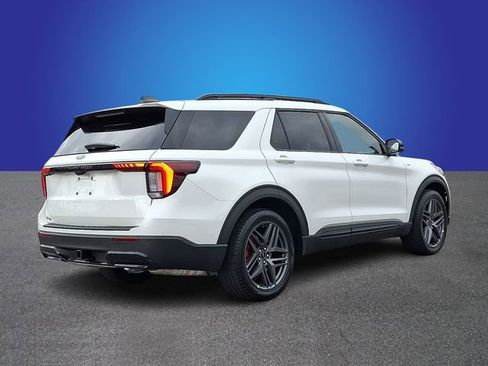 New 2026 Ford Explorer ST-Line w/ ST-Line Street Pack image 3