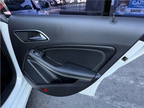 Used 2019 Mercedes-Benz CLA 250 image 25