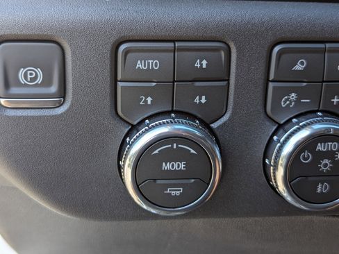 New 2026 GMC Sierra 1500 SLT w/ SLT Premium Plus Package image 29