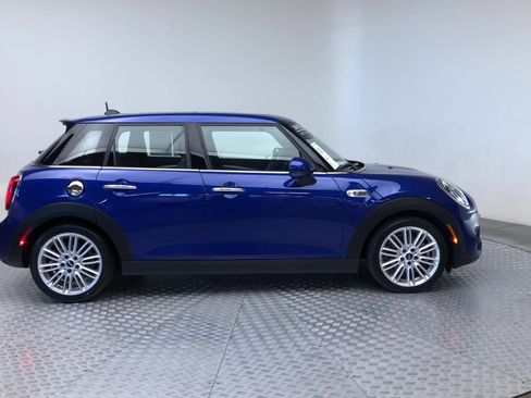 Used 2019 MINI Cooper S image 9