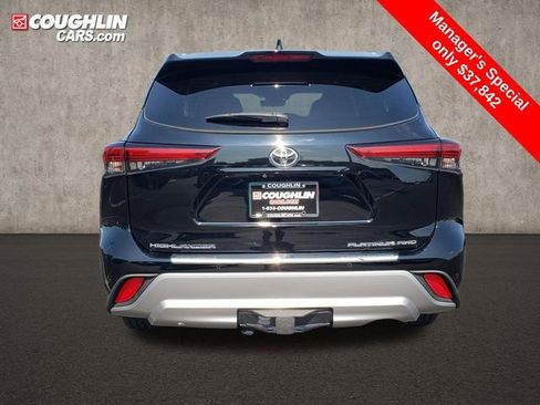 Used 2022 Toyota Highlander Platinum image 6
