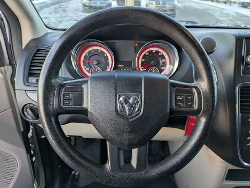 Used 2013 RAM C/V Tradesman FWD image 16