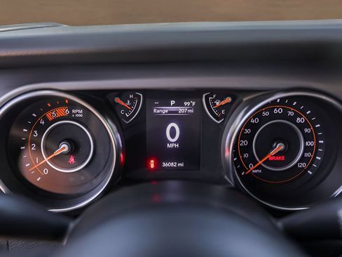Used 2023 Jeep Wrangler Unlimited Sport AWD/4WD image 11