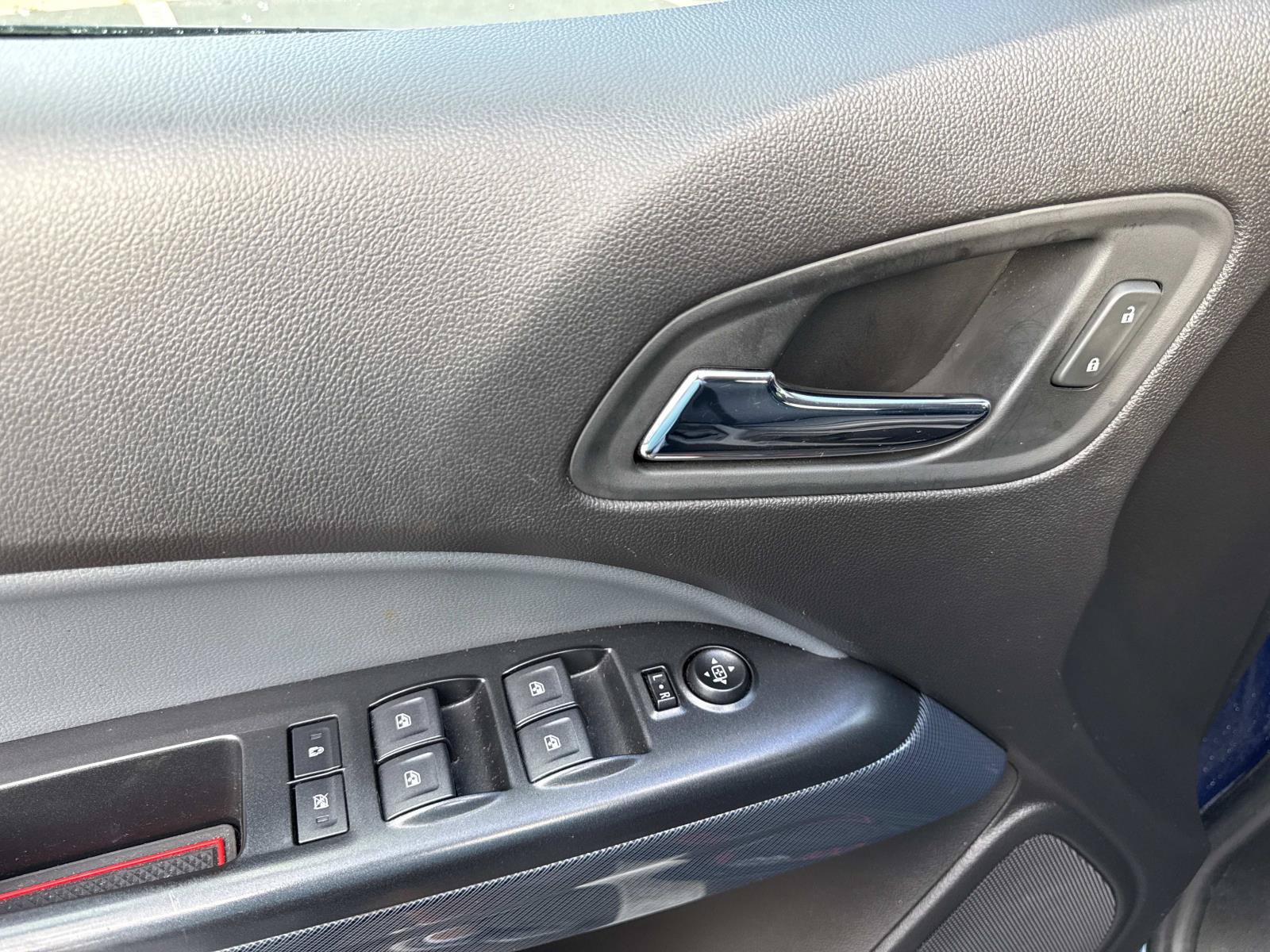 Used 2019 Chevrolet Colorado Z71 AWD/4WD image 18