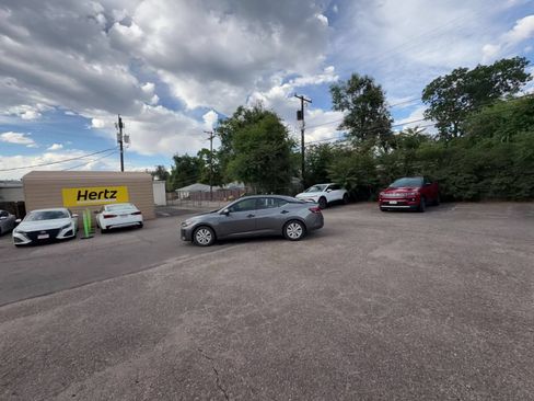 Used 2025 Nissan Sentra S FWD image 14
