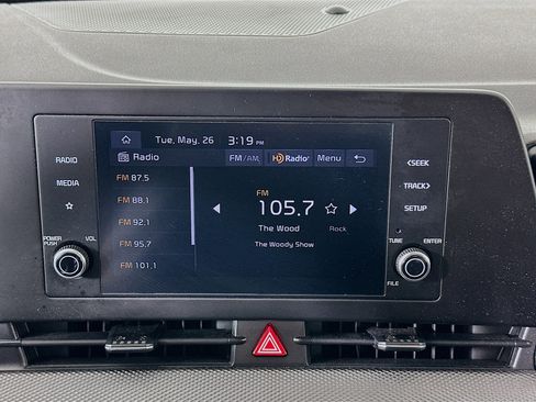 Used 2025 Kia Sportage LX AWD/4WD image 19