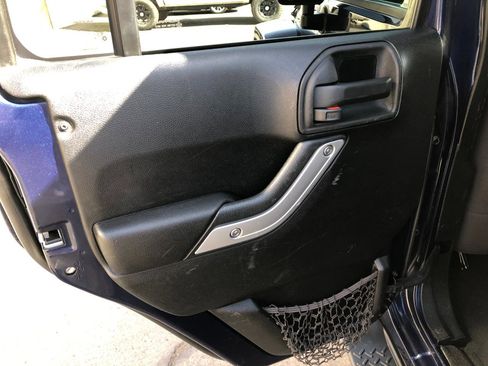 Used 2013 Jeep Wrangler Unlimited Sahara w/ Trailer Tow Group AWD/4WD image 35