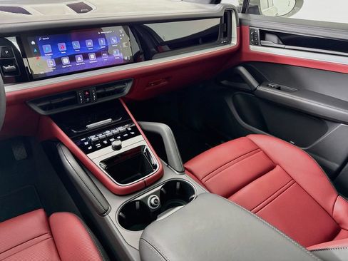 New 2026 Porsche Cayenne AWD/4WD image 25