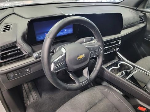 Certified 2024 Chevrolet Traverse LT image 11