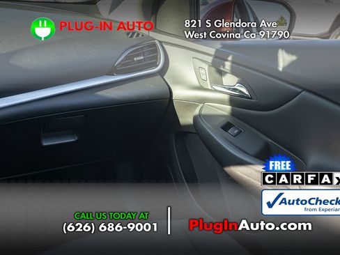 Used 2018 Chevrolet Volt LT image 17