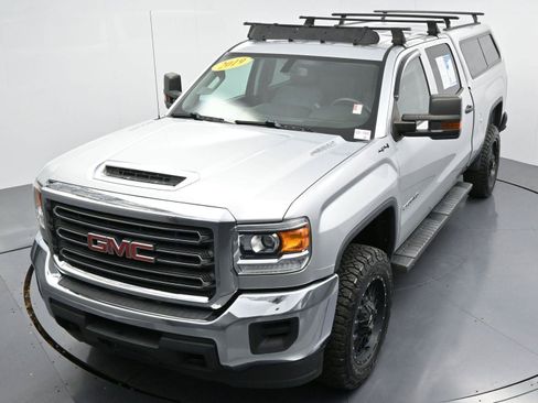 Used 2019 GMC Sierra 2500 4x4 Crew Cab w/ Sierra Convenience Package image 34
