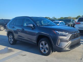 Used 2022 Toyota RAV4 XLE w/ Convenience Package video 3