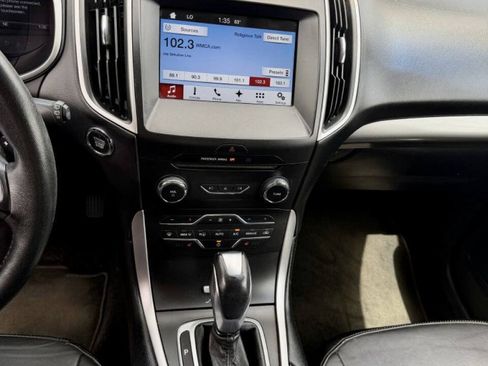 Used 2016 Ford Edge SEL w/ Equipment Group 201A AWD/4WD image 16