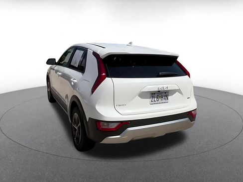 Used 2026 Kia Niro LX FWD image 11