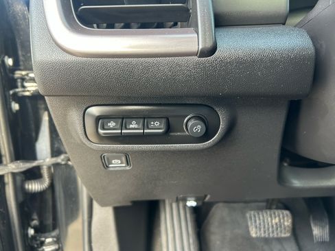 Used 2022 GMC Terrain AT4 w/ Infotainment Package II image 30