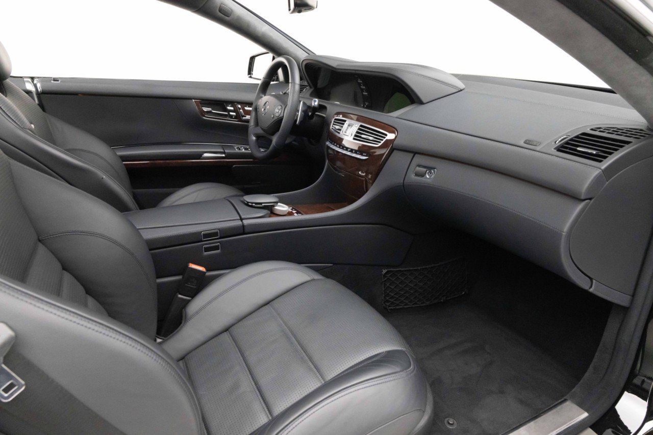 Used 2011 Mercedes-Benz CL 63 AMG image 22