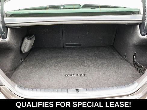 Used 2026 Genesis G70 2.5T RWD image 13