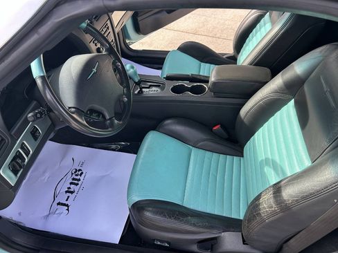 Used 2002 Ford Thunderbird image 23