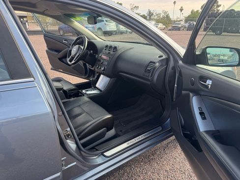 Used 2010 Nissan Altima 2.5 SL w/ SL Pkg image 42
