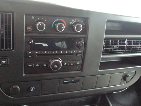 Used 2014 Chevrolet Express 1500 LT w/ LT Preferred Equipment Group image 21